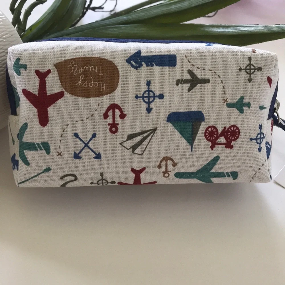 Cosmetic/Travel Pouch - Picture 7 of 8